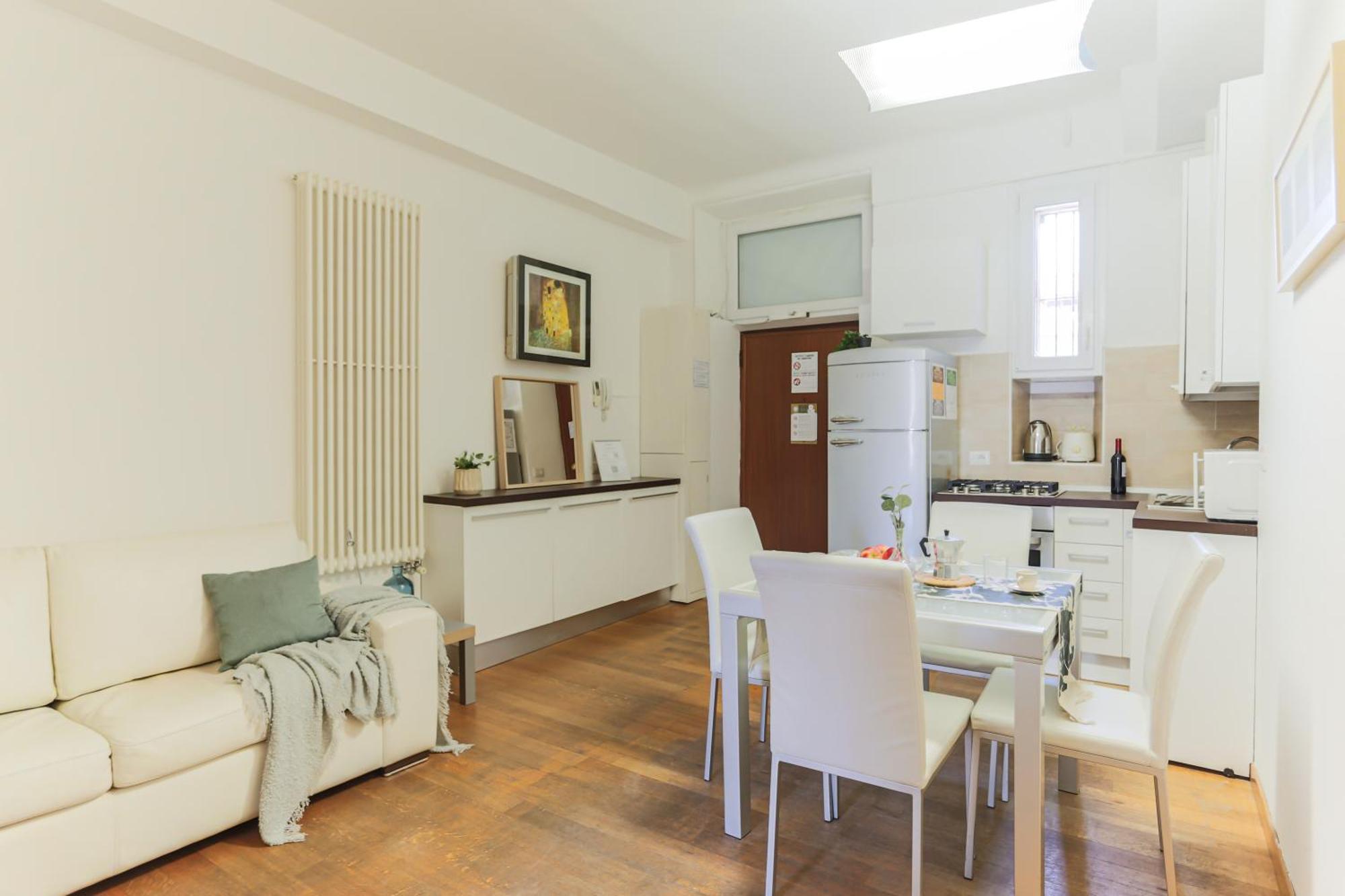 The Best Rent - Apartment Near Navigli Milão Exterior foto